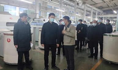 Huang Xiaoyong Conducts In-Depth Research at Several Enterprises