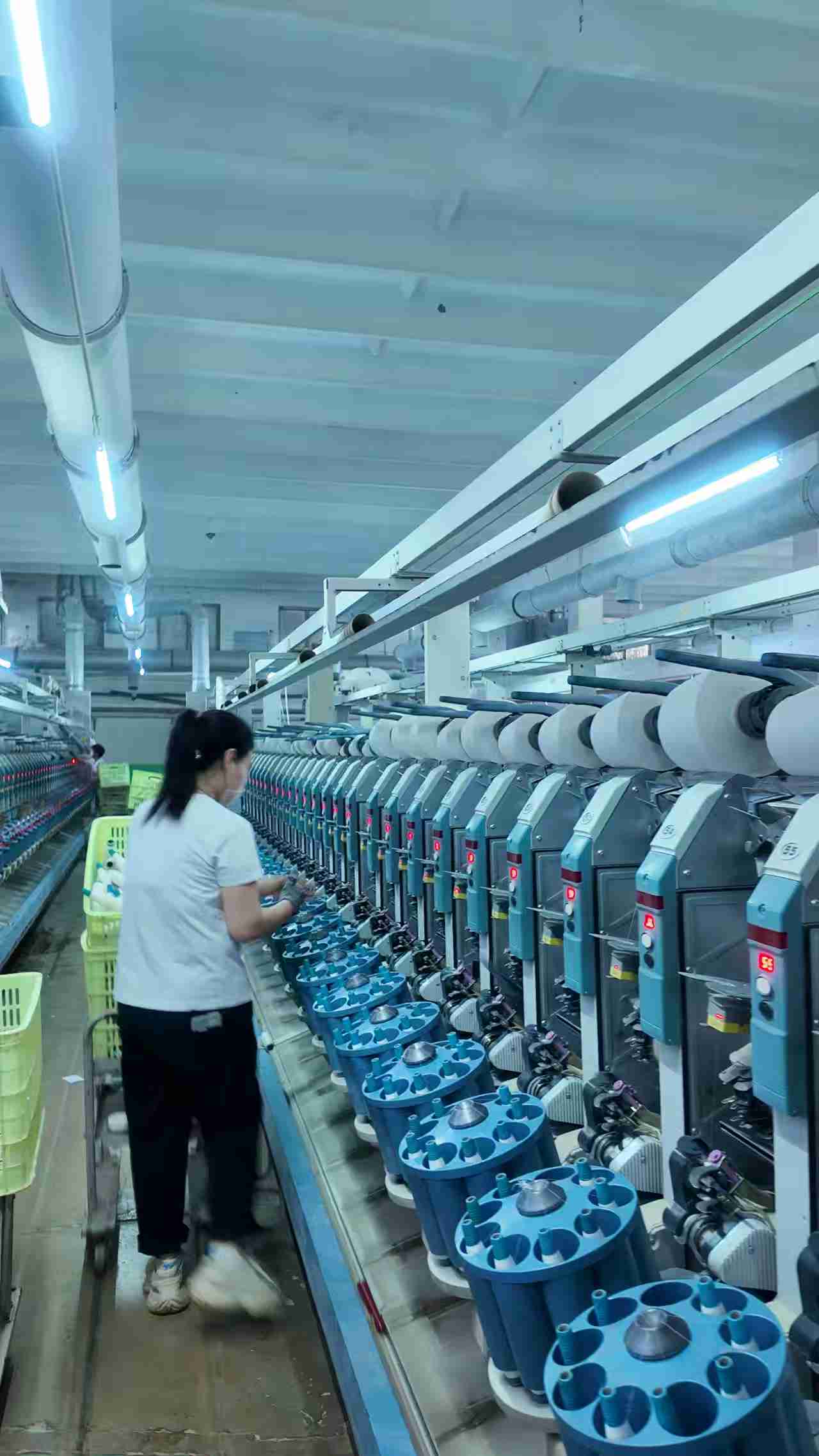 Stop choosing yarn blindly! Pilling, breakage, and color fading&mdash;all caused by poor yarn‼️